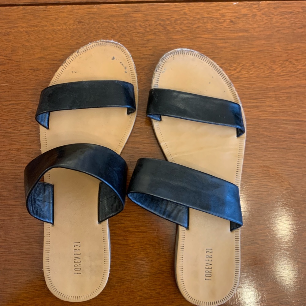 Forever 21 two-strap sandals - Picture 2 of 2